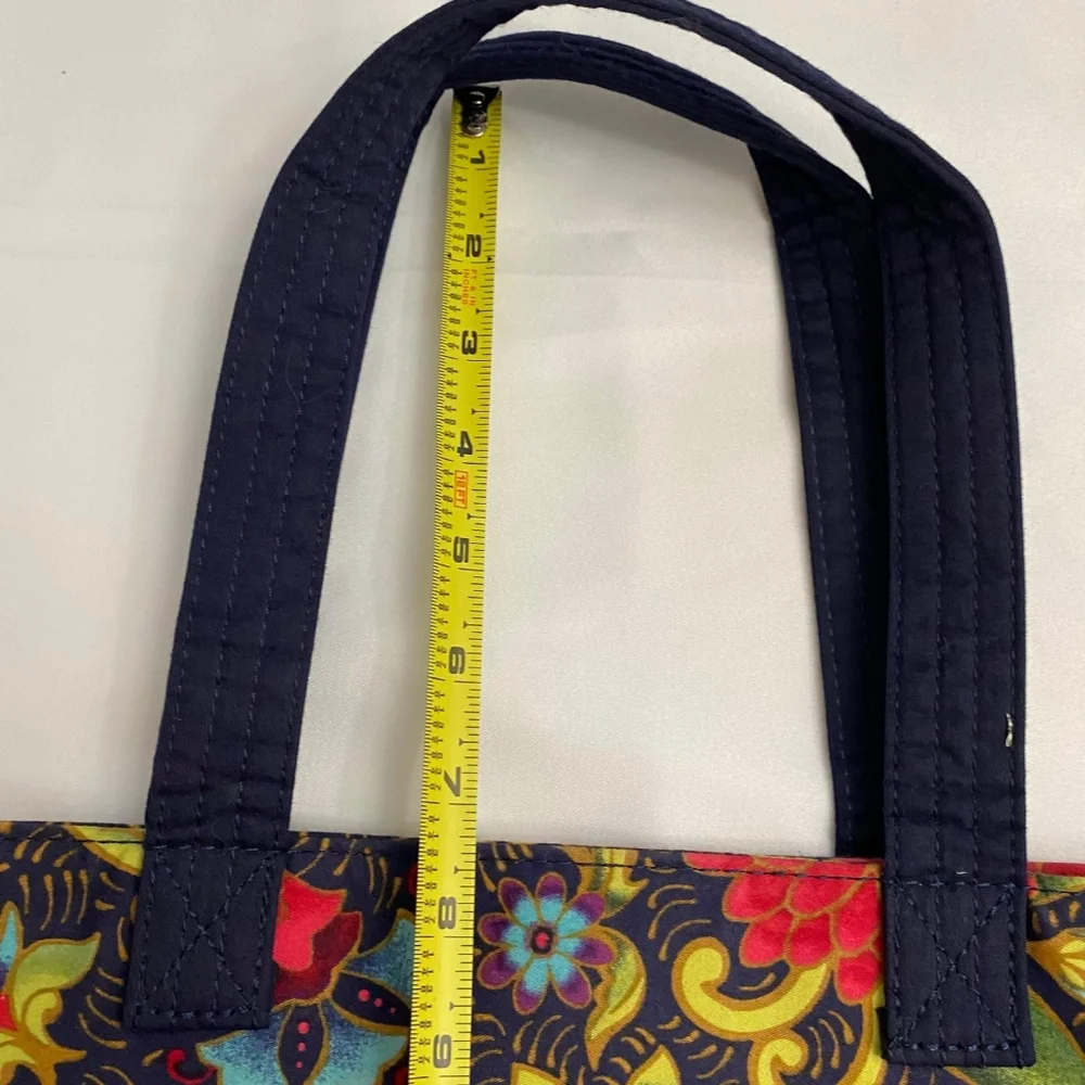 Donna Sharp Quilted Floral Bag Set - Picture 15 of 16